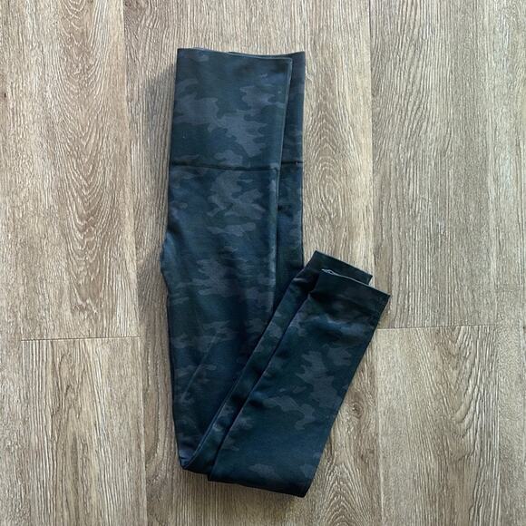 SPANX Look at Me Now Camo Seamless Leggings Black Small Shaping High Rise - Picture 1 of 4